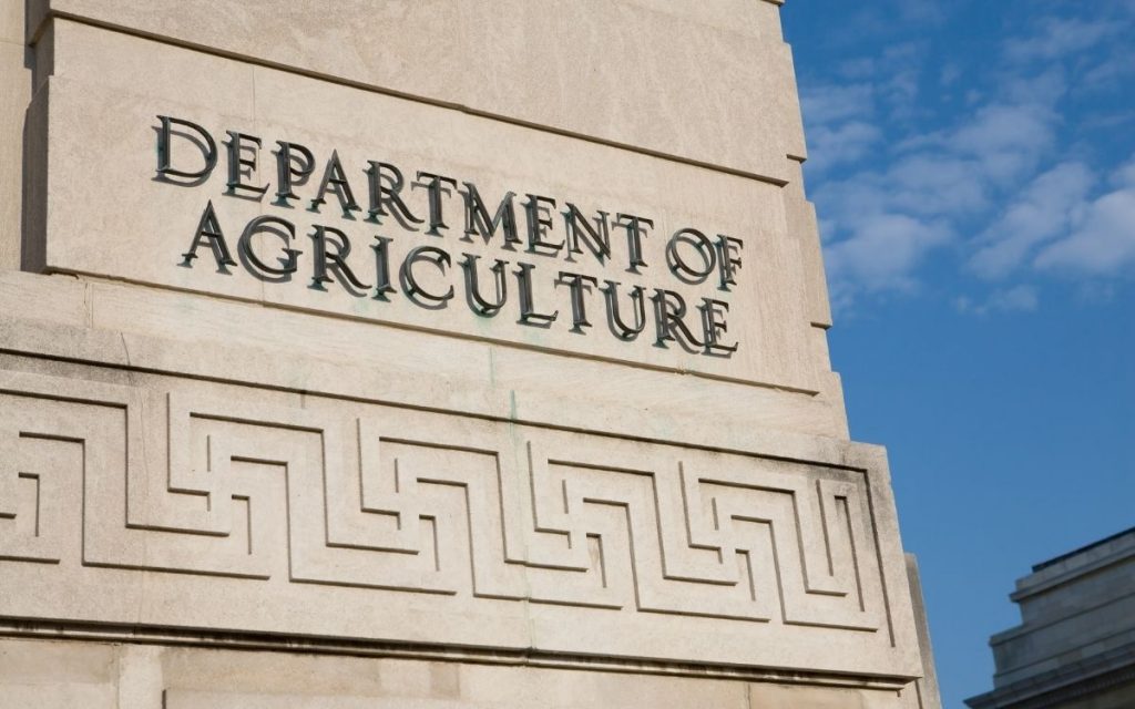 Side shot of a department of agriculture building.